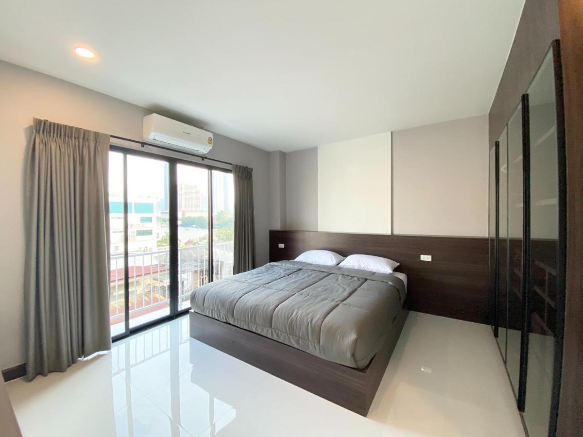Mangkon Hostel Bangkok Exteriör bild