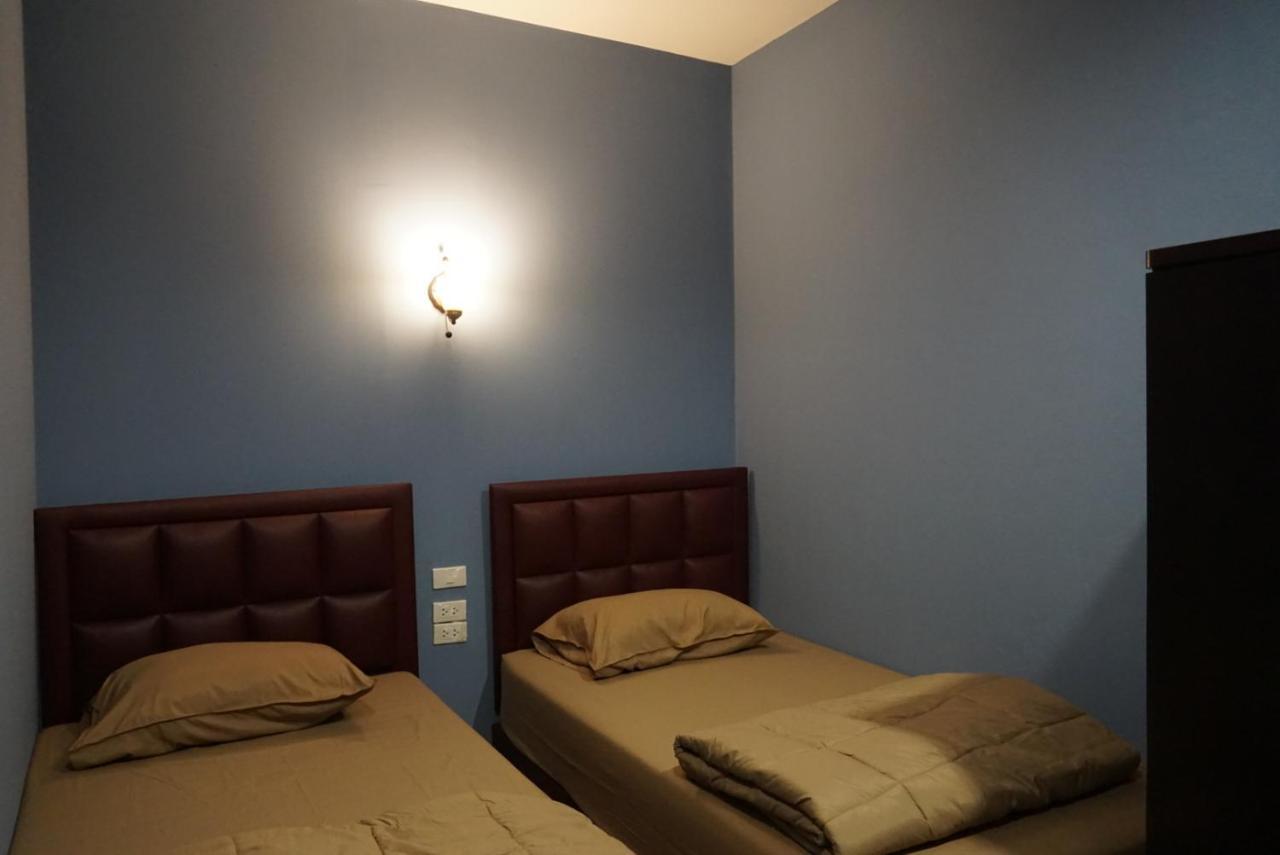 Mangkon Hostel Bangkok Exteriör bild